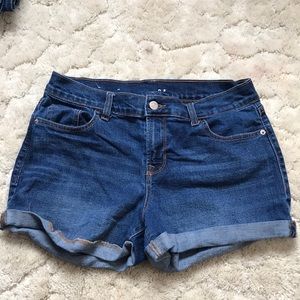 Old navy loose fitting shorts